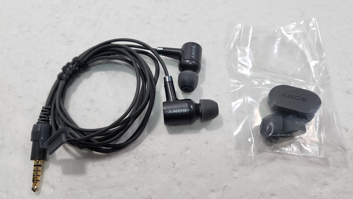 ■デジタルノイズキャンセリング IER-NW500N グレイッシュブラック ハイレゾ対応ウォークマン ヘッドホン 外音取り込み機能 イヤホン