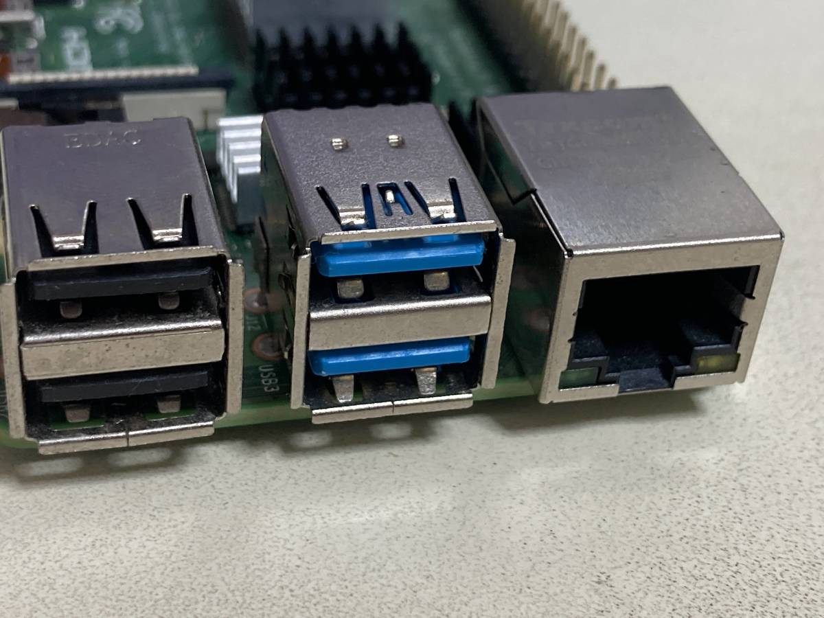 Raspberry Pi 4 Model B 4GB 中古・ケース付・動作確認済み