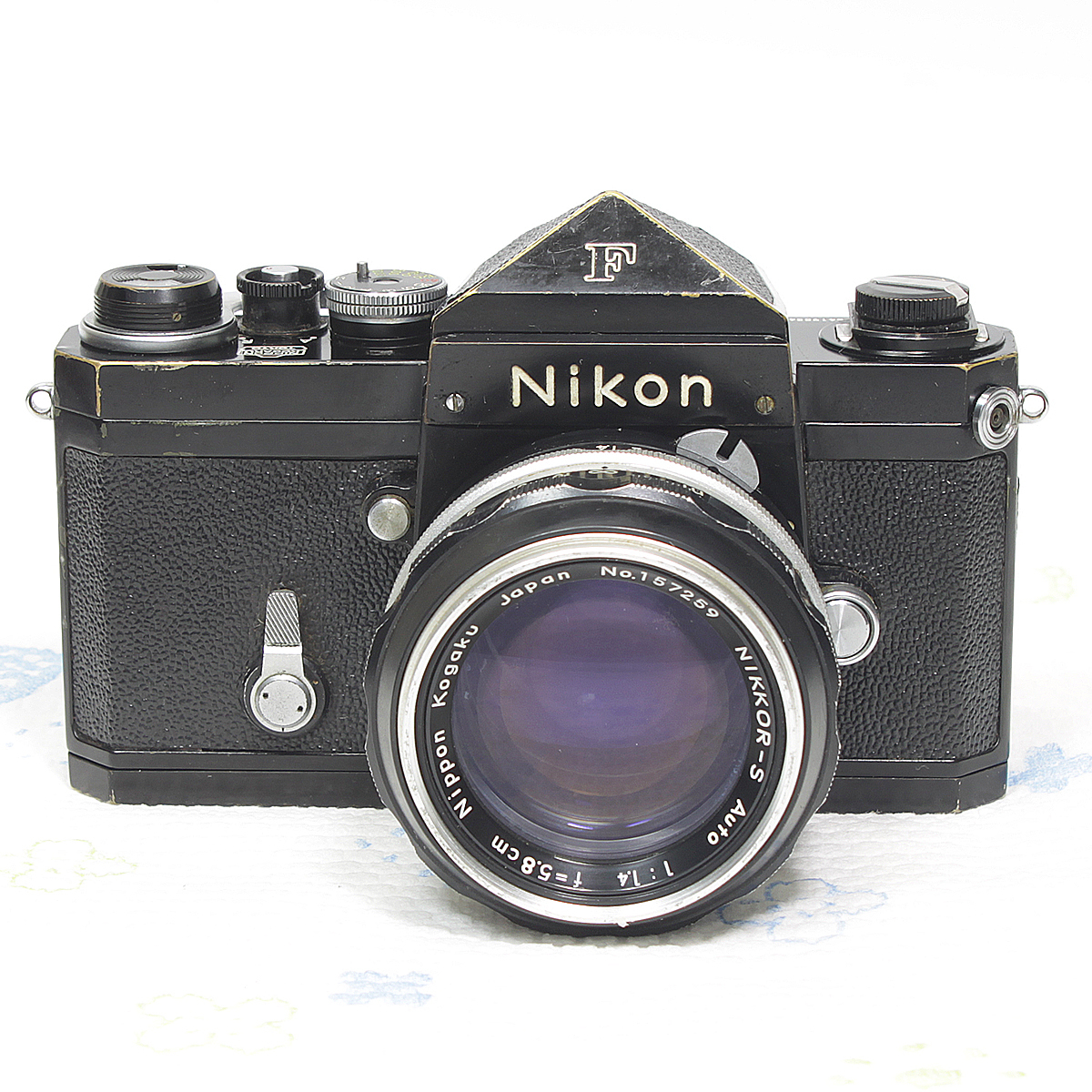 Nikon F ボディ 641万番台 希少モデル Nikon F ボディ 641万番台 希少