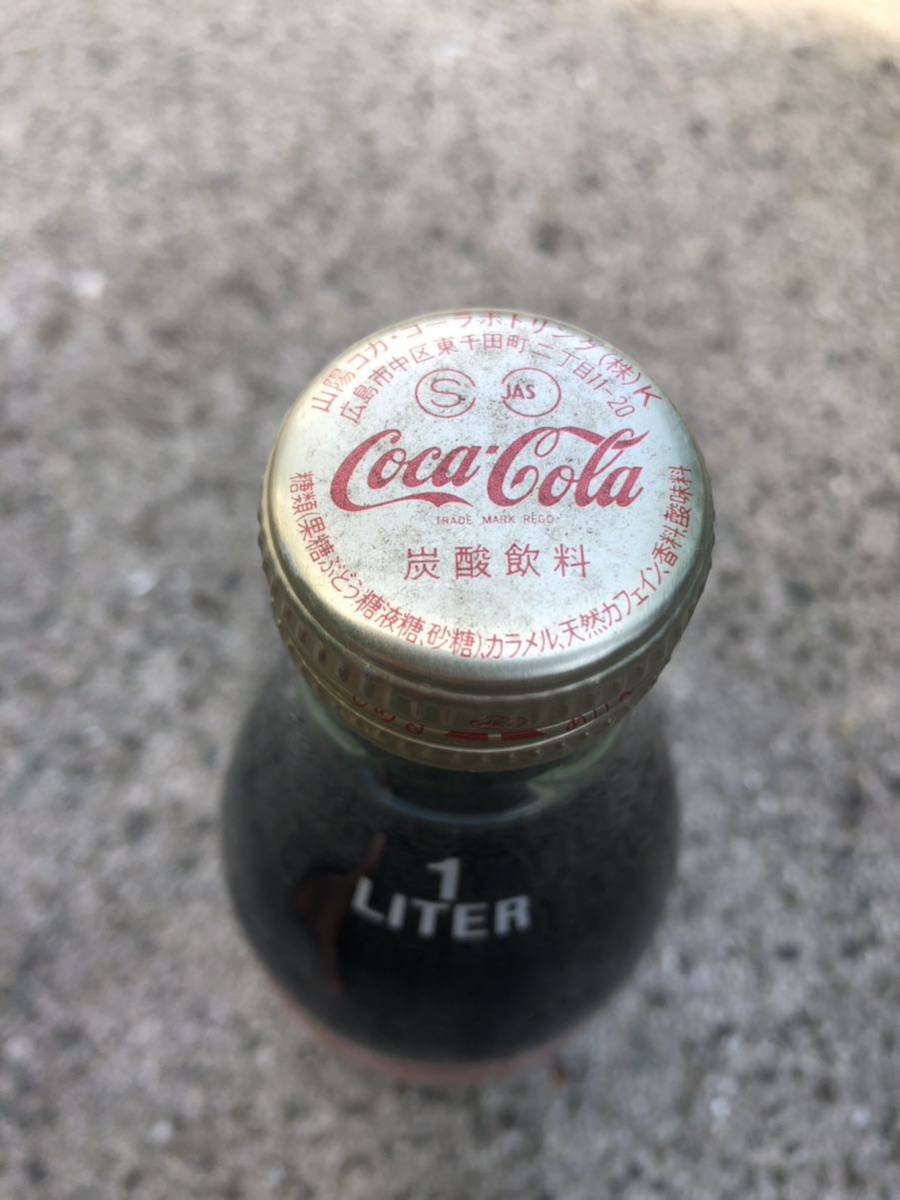 昭和レトロ 当時物 コカコーラCoca-Cola 瓶ジュース 赤 白 ラベル 1L 1