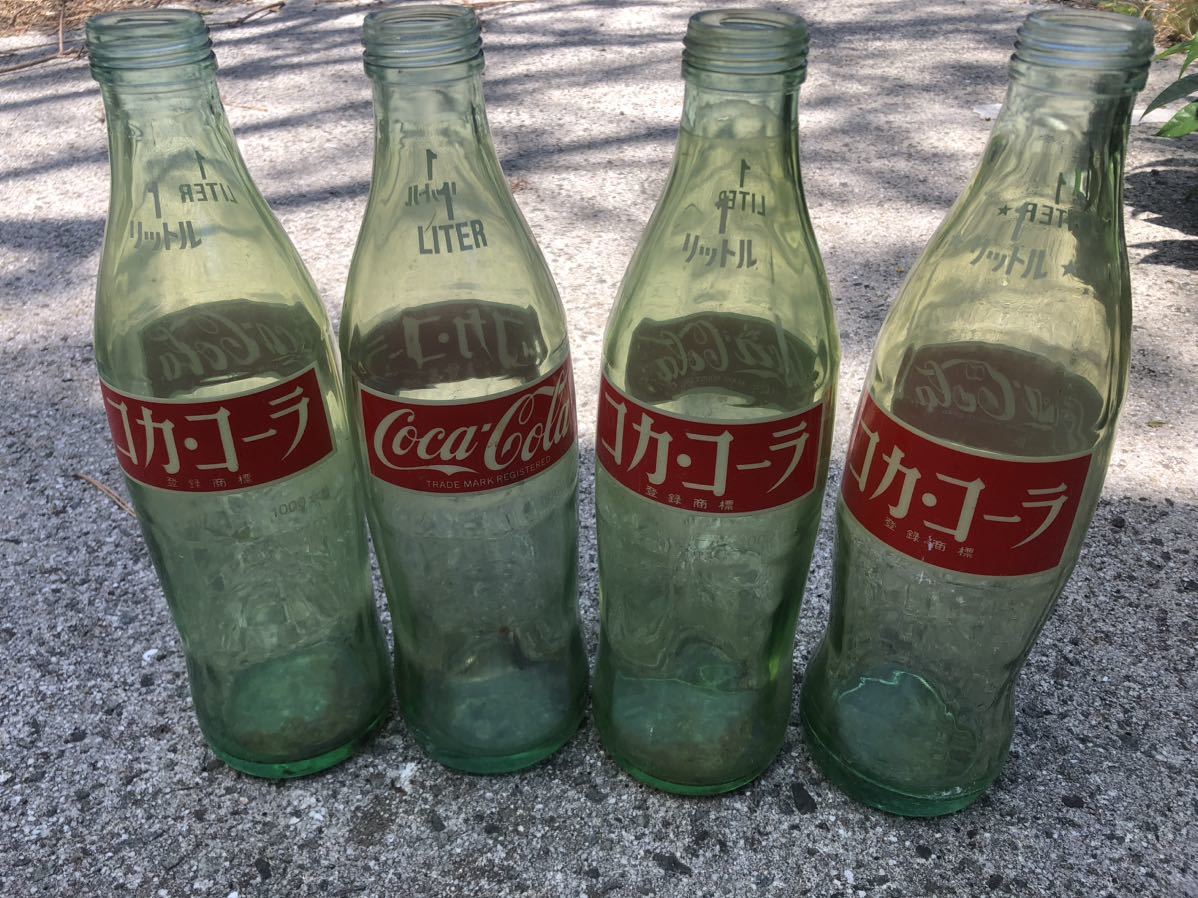 昭和レトロ 当時物 コカコーラCoca-Cola 瓶ジュース 赤 白 ラベル 1L 1