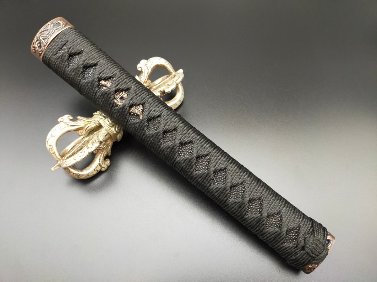  BKM2608 日本刀柄大刀柄 龍縁頭 龍目貫 目釘付 居合刀用 本鮫革 木柄 綿巻(鍔、刀装具)｜売買されたオークション情報、yahooの商品情報をアーカイブ公開 - オークファン 鍔、刀装具