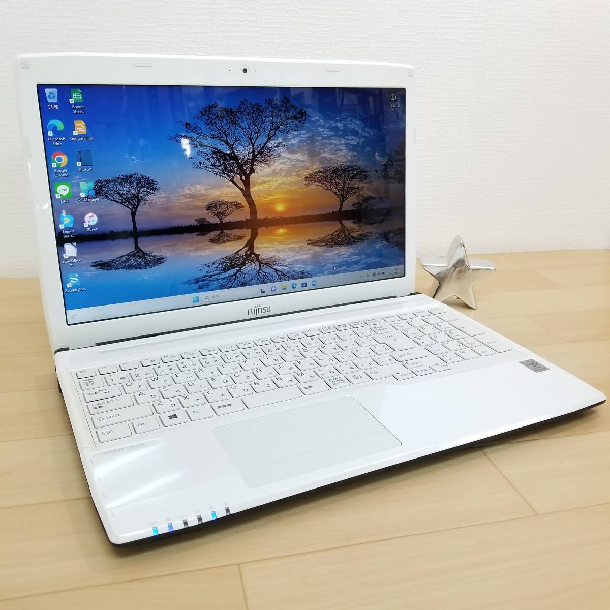 ★美品★高性能第4世代CPU搭載/新品SSD256GB搭載/メモリ8GB/無線 Wi-Fi/Webカメラ/Office/Win11/LIFEBOOK AH42/M(D2061)