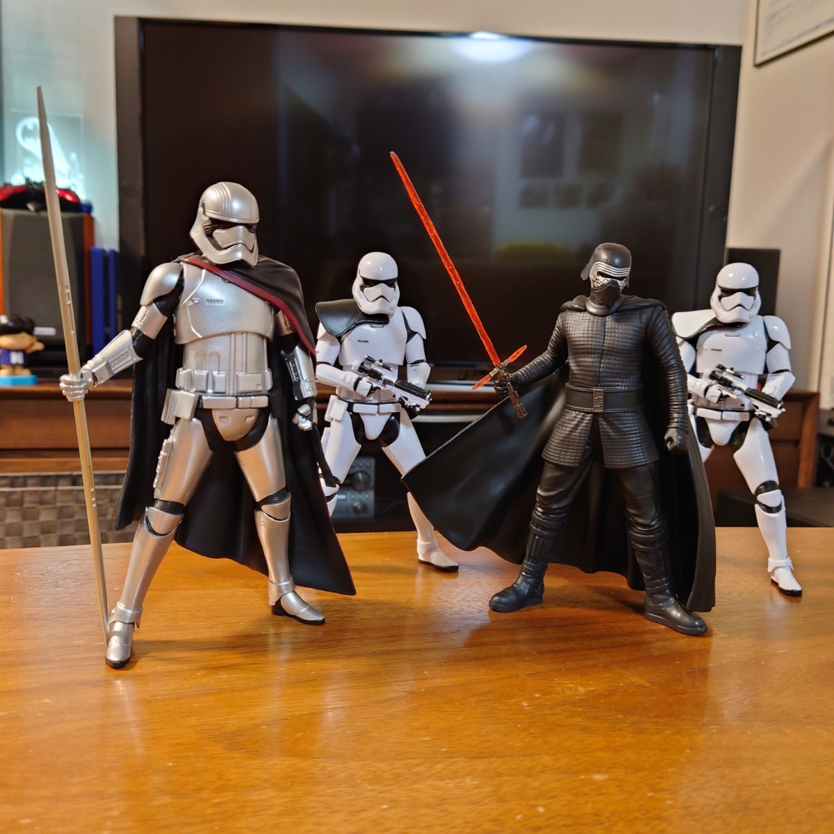 1/10 スターウォーズ カイロ・レン キャプテン・ファズマ ファースト 