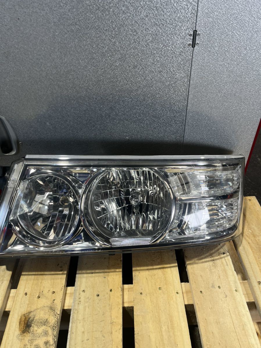 コースター　左ヘッドライト トヨタ　B40 B50後期　KOITO36-46打刻