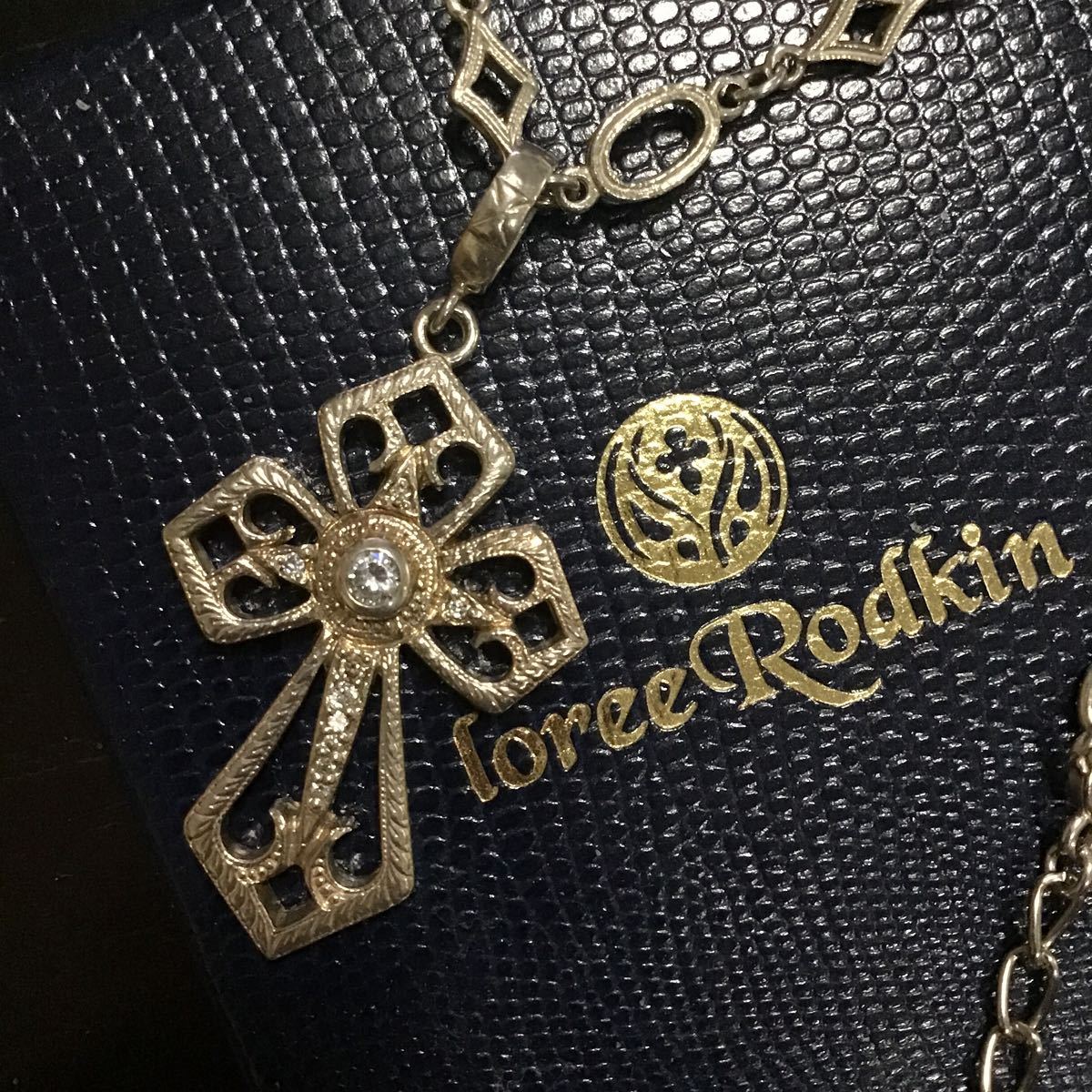 ローリーロドキン カセドラル クロス ペンダント シルバー ローリーロドキン カセドラル クロス ペンダント シルバー