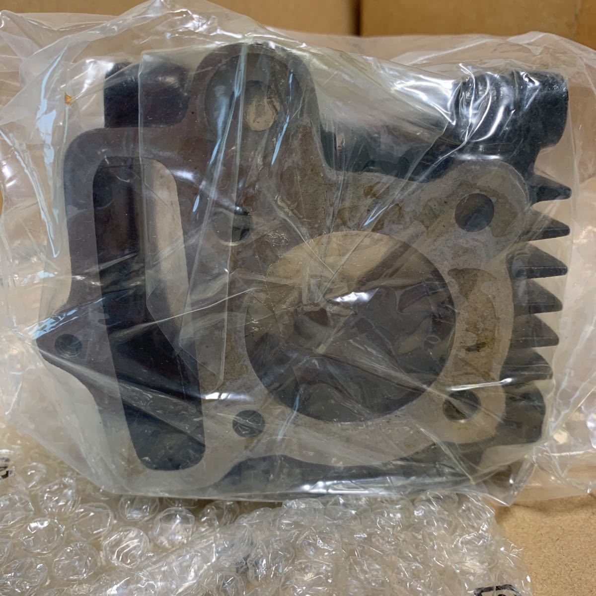 2026年最新Yahoo!オークション ウェビックガレージセール | エンジンの中古品 -スーパーカブ70 [純正部品] ★新品未使用品　12101-GB0-910　スーパーカブ70シリンダー　ホンダ純正部品★