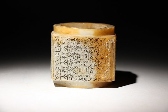 古玉碗 大鉢 和田玉 彫刻細工 中国古玩 古美術 骨董 唐物 時代物 天然石保証 ☆皇帝☆和田玉玉琮 寸法約8.5cm×約8.5cm (検)