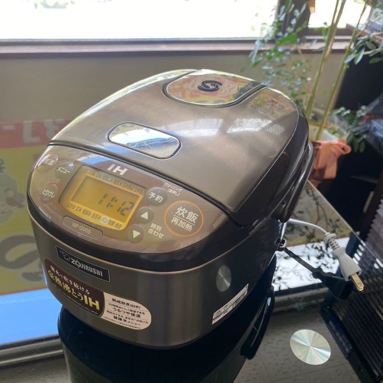 タイガー 炊飯ジャー JNO-A360 2022年製 単相100V ステンレス XS 炊飯