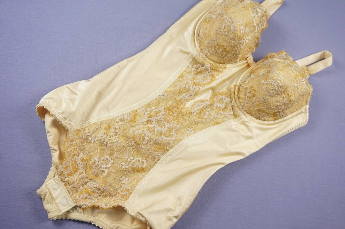 ★3454★美品 マルコ 贅沢花柄刺繍レース上品デザイン高級補正ボディスーツ B-80L
