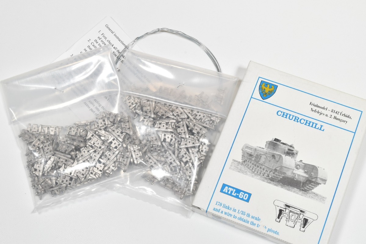 フリウルモデル 1/35 ATL-60 チャーチル 金属製可動履帯 戦車 模型