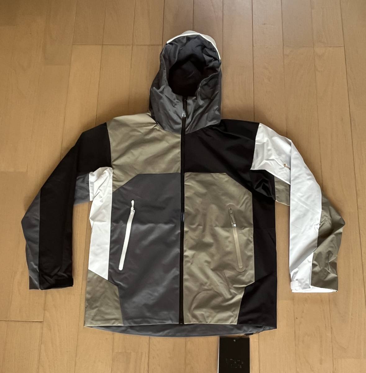 新品3605　大手OEM工場在庫処分　PTEF防水透湿被膜　４色カラー　防水透湿ジャケット　止水ジッパー　M