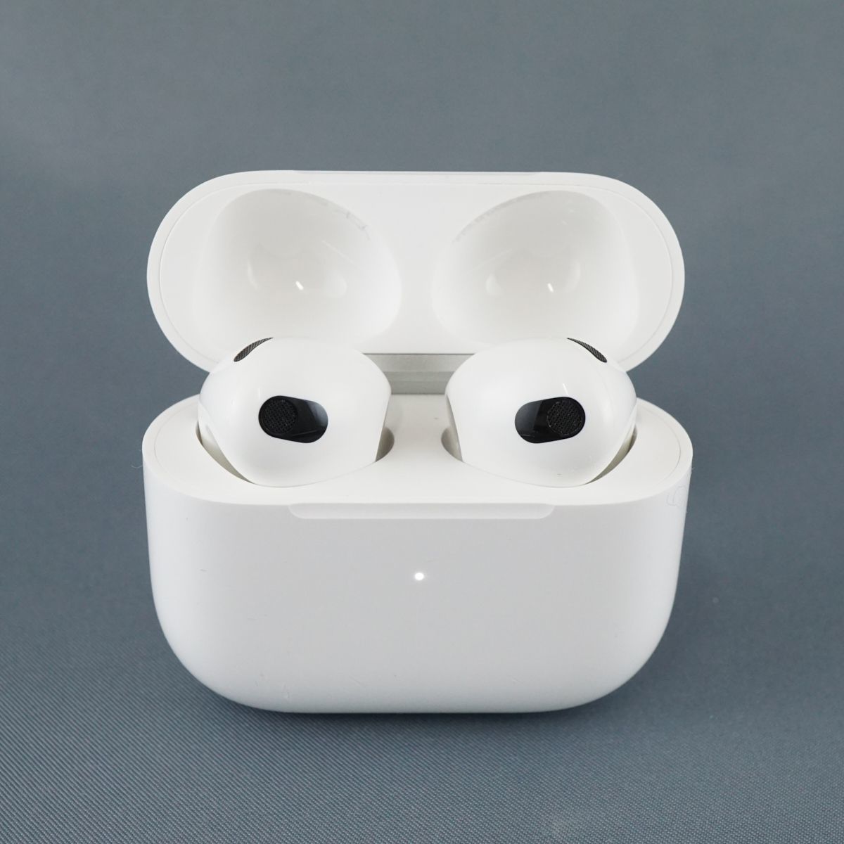 AirPods Apple | 公式通販 ESR ワイヤレス充電 (第3世代) 安い商品を 