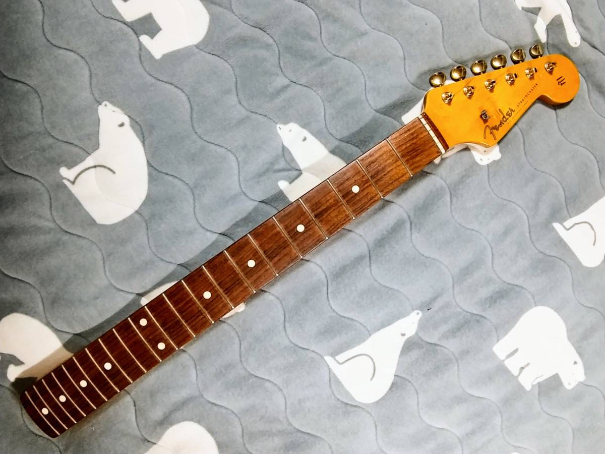 （ジャンク）フェンダージャパン　ストラトネック　ペグ付き　ナットは社外品　キズあり