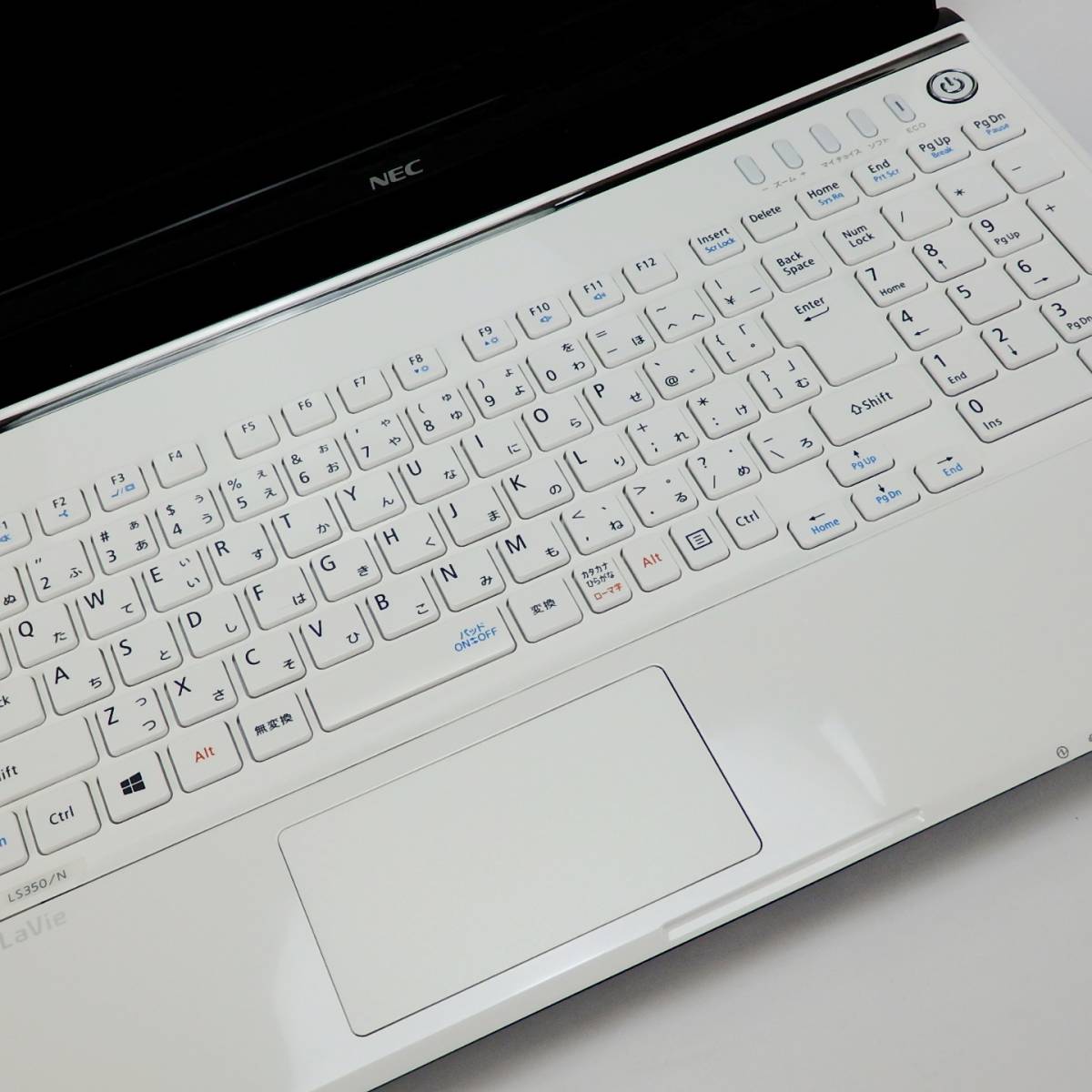 超美品】LaVie LS350/NSW☆新品SSD256GB/Core i3-4000M/8GBメモリ