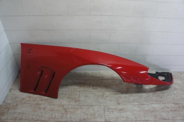 フェラーリ F550 マラネロ☆右 フロント フェンダー☆X4-5　個人様宛発送不可