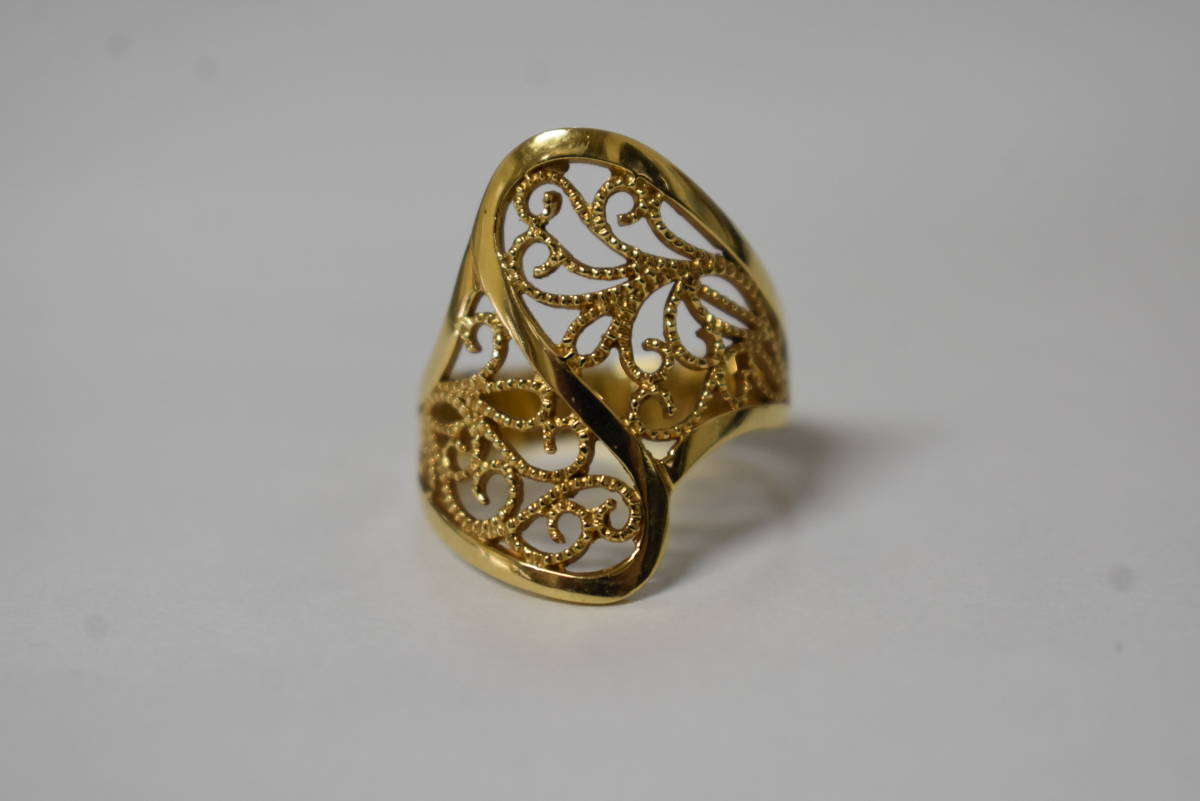 うぶ品　K18刻印 デザインリング 18金 指輪　５．５ｇ