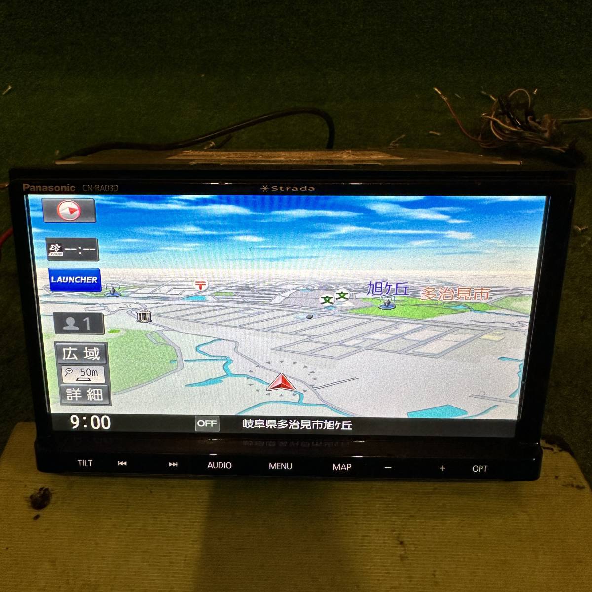 2556) 即決 Panasonic Strada メモリーナビ CN-RA03D 地デジ CD/DVD