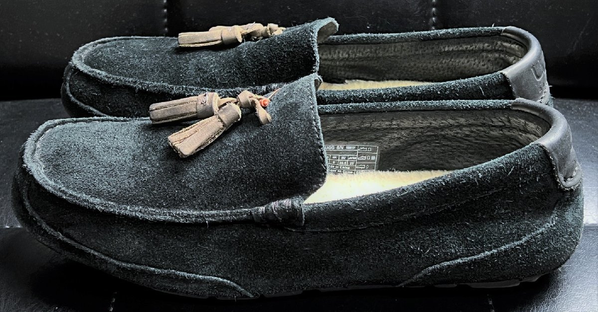 【新品未使用】UGG BOYLAN メンズ スウェードタッセル シューズ26cm UGG australia スエード タッセル スリッポン BOYLAN ボイラン 黒 25cm