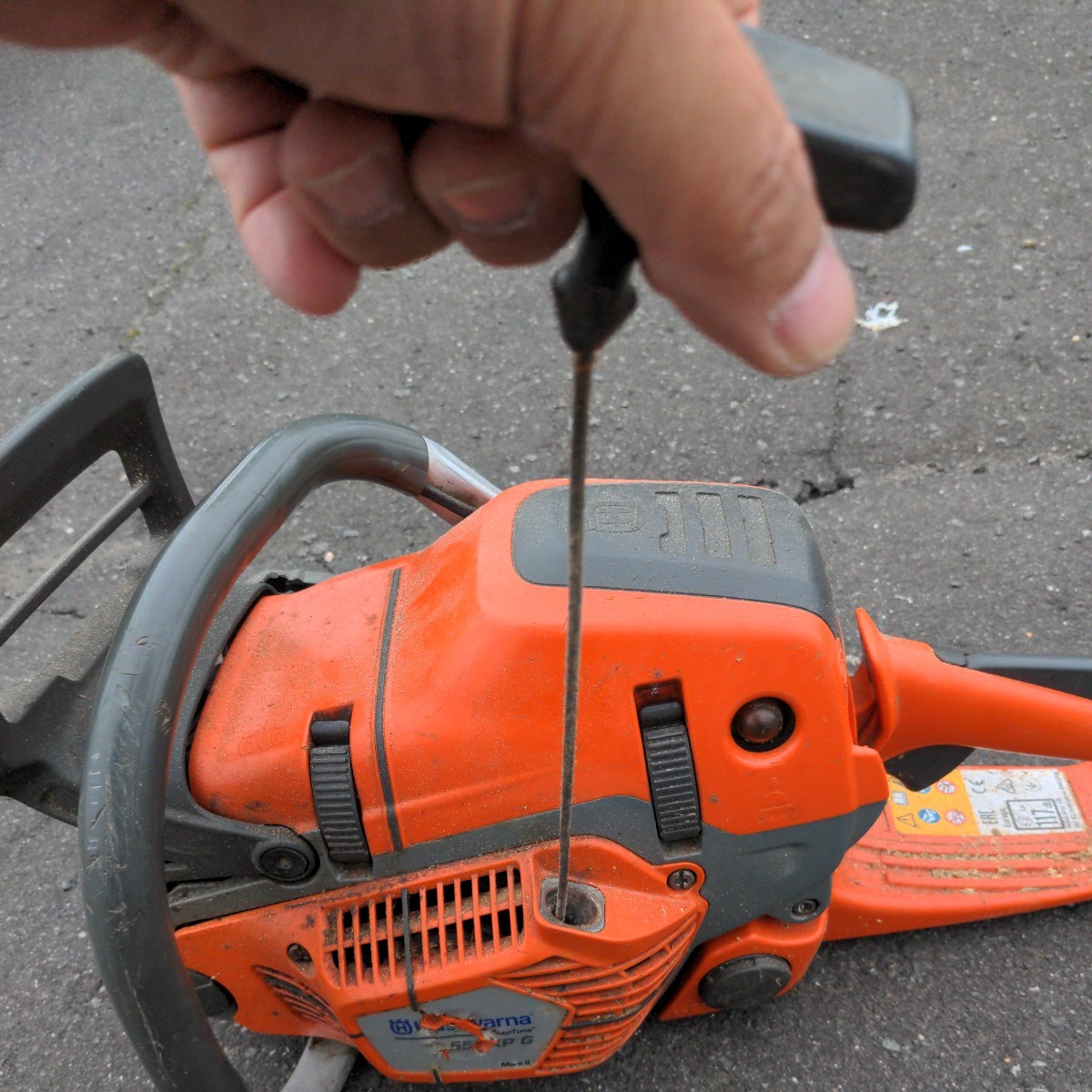 Husqvarna 550XP G MarkⅡ　中古　ジャンク　現状渡し　チェンソー　ハスクバーナ　　動作未確認_8