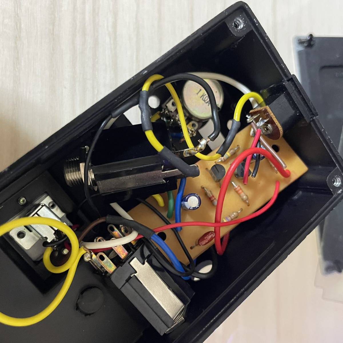 【ジャンク】 FUZZ FACE クローン BOSS ? 筐体 シリコン トランジスタ_6