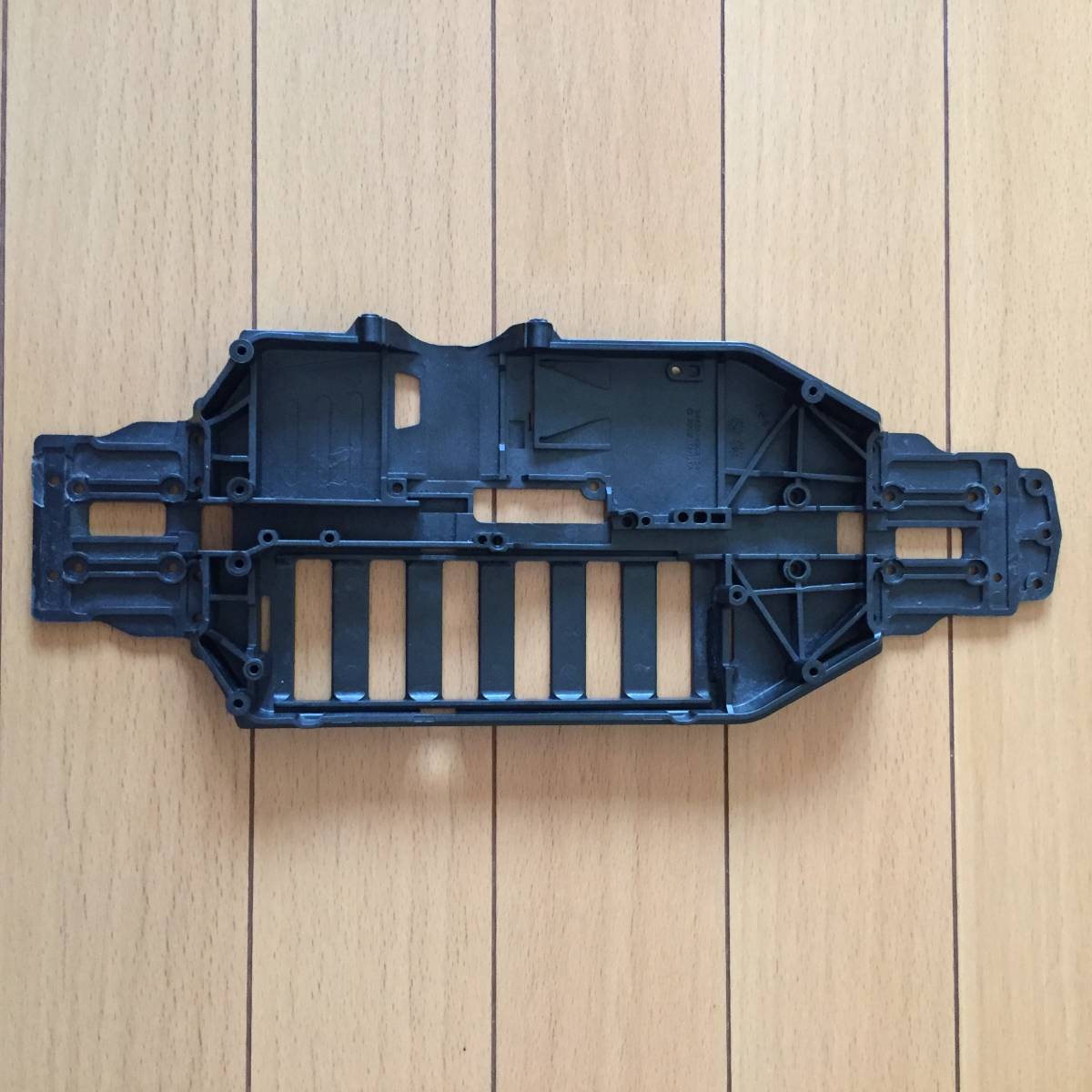 送料無料タミヤOP1231『TA05 ver.2 カーボン強化シャーシ』中古品