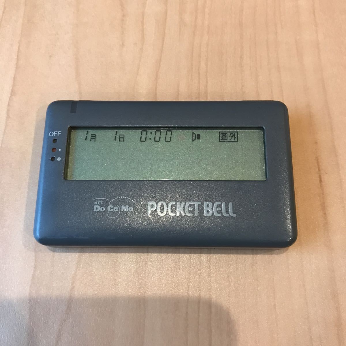 NTT docomo pocket bell ドコモ ポケベル 通電可 音出ます(携帯電話
