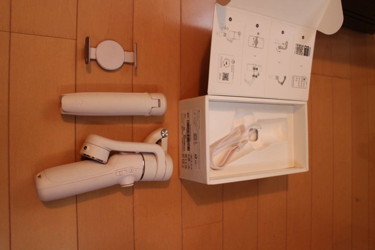使用回数少 | DJI OM5 | スマホジンバル 使用回数少 DJI OM5 スマートフォンジンバル 使用回数少 | DJI OM5