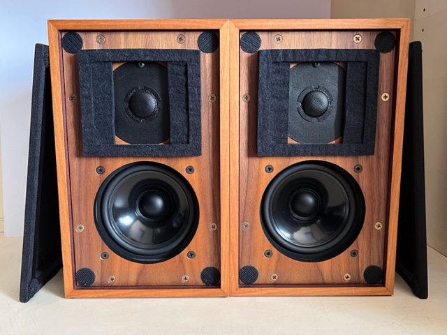 Stirling Broadcast スターリング ブロードキャスト LS3/5a V2