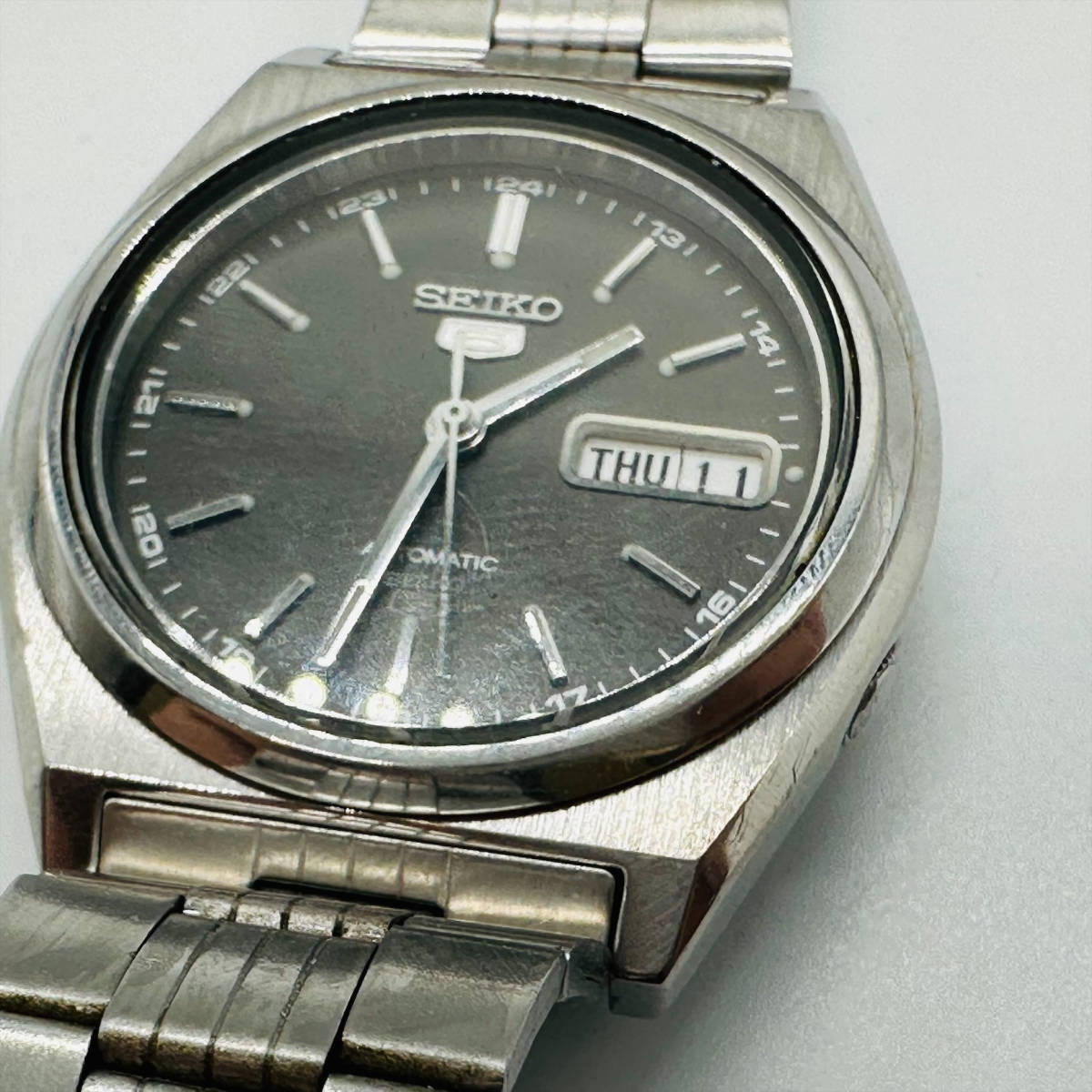 自動巻き グレー文字盤 7S26-8760 SEIKO5 稼働品セイコー5 メンズ 