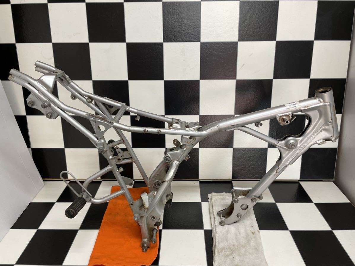 ホンダ XR100 モタード 純正フレーム 曲がりなし 登録書類有 XR50 エイプ１００ エイプ５０ 簡易梱包となります。後方カット？