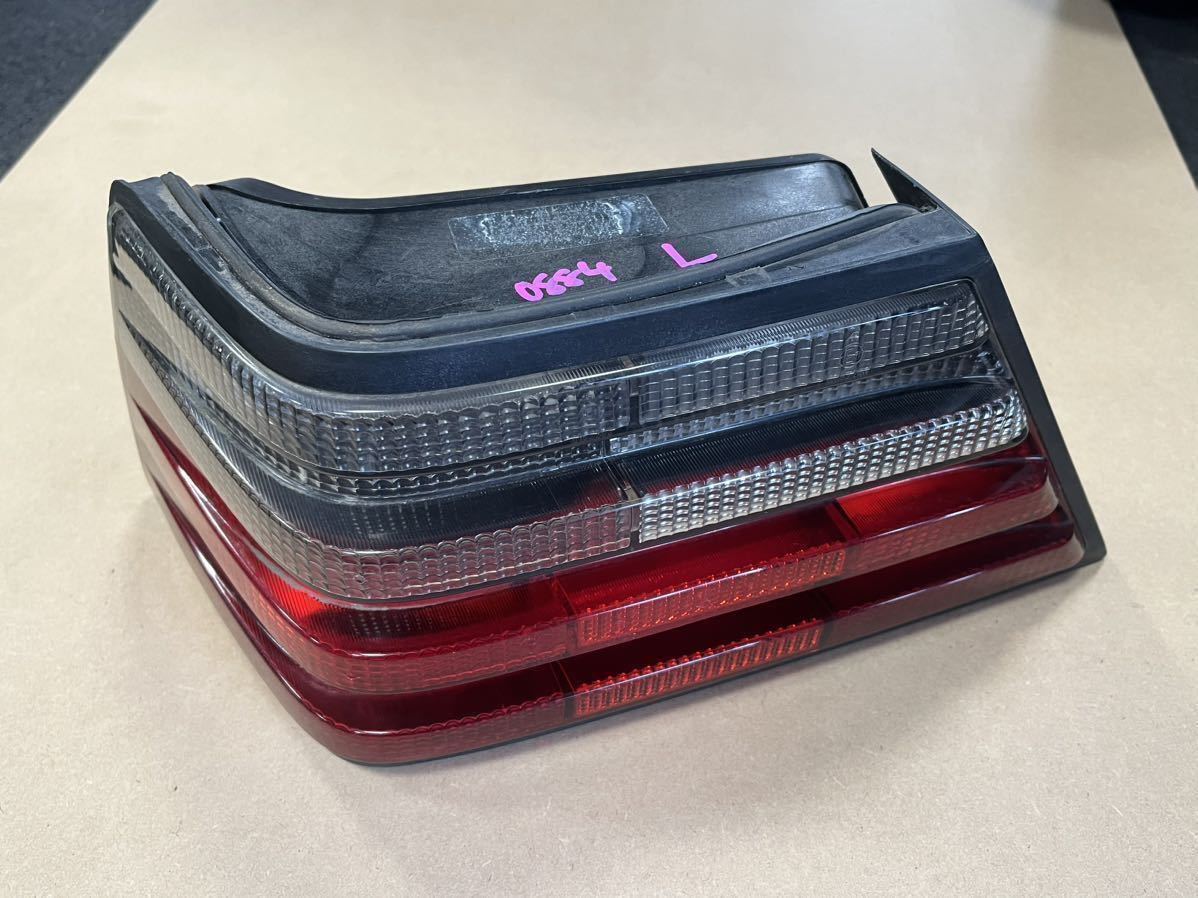 メルセデスベンツ W124 E220 後期 純正 左 テールランプ テールライト