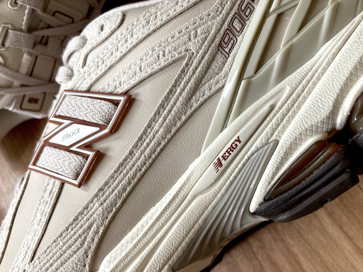 別注 / New Balance × BEAUTY&YOUTH / M1906RFT /スニーカー / beige 