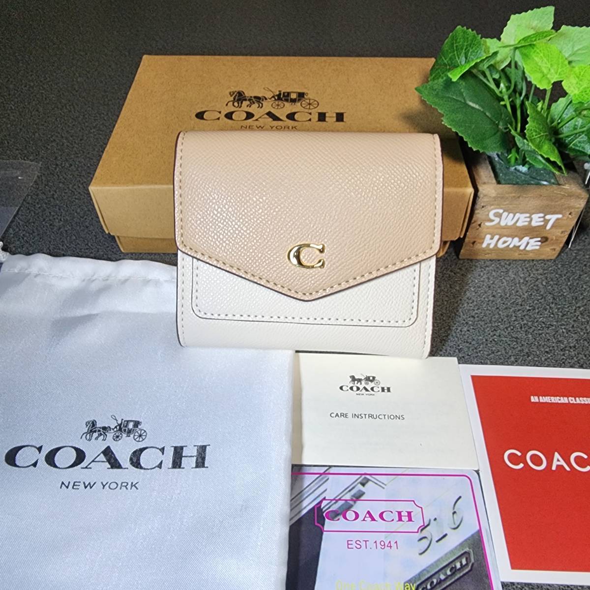 【新品・未使用】COACH/コーチ ウィン スモール ウォレット カラーブロック