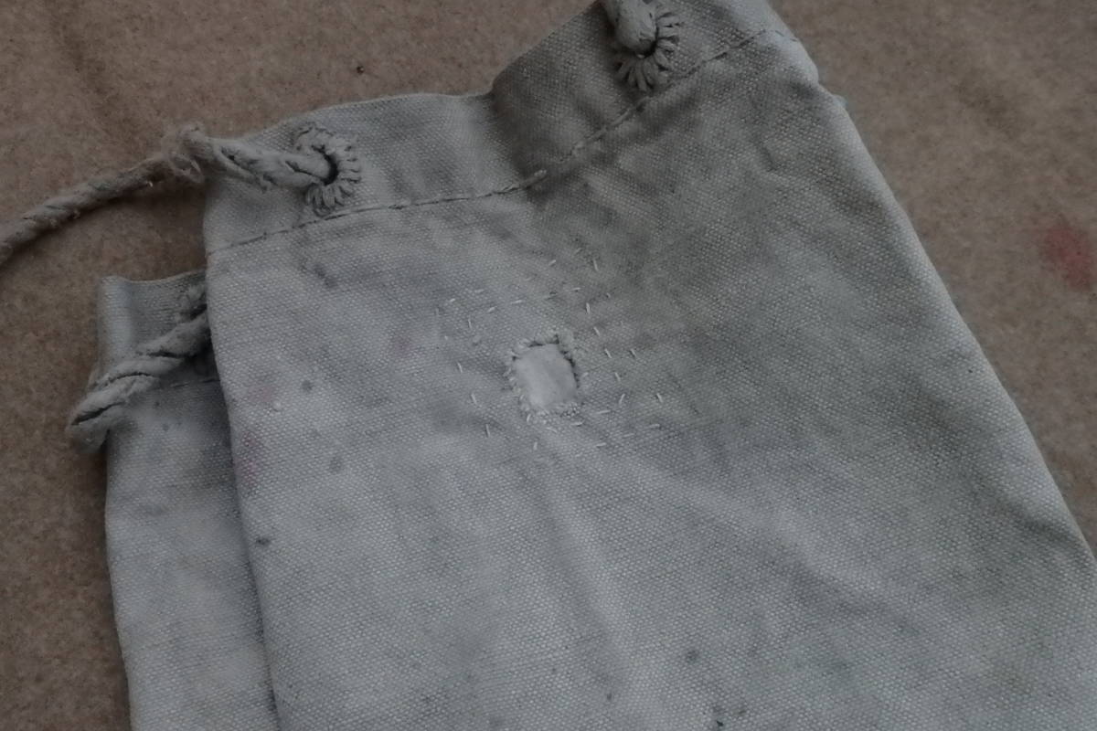 【日本海軍】水兵装備　軍帽（61cm）＋雑嚢＋水筒＋巻き脚絆【全レプリカ】 日本海軍】水兵装備 軍帽（61cm）＋雑嚢＋水筒＋巻き脚絆【全レプリカ】