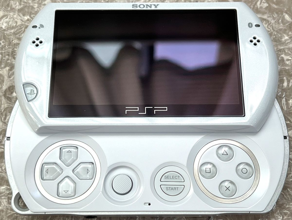 新品同様・極美品〉PSP go N1000 本体 パールホワイト PlayStation 