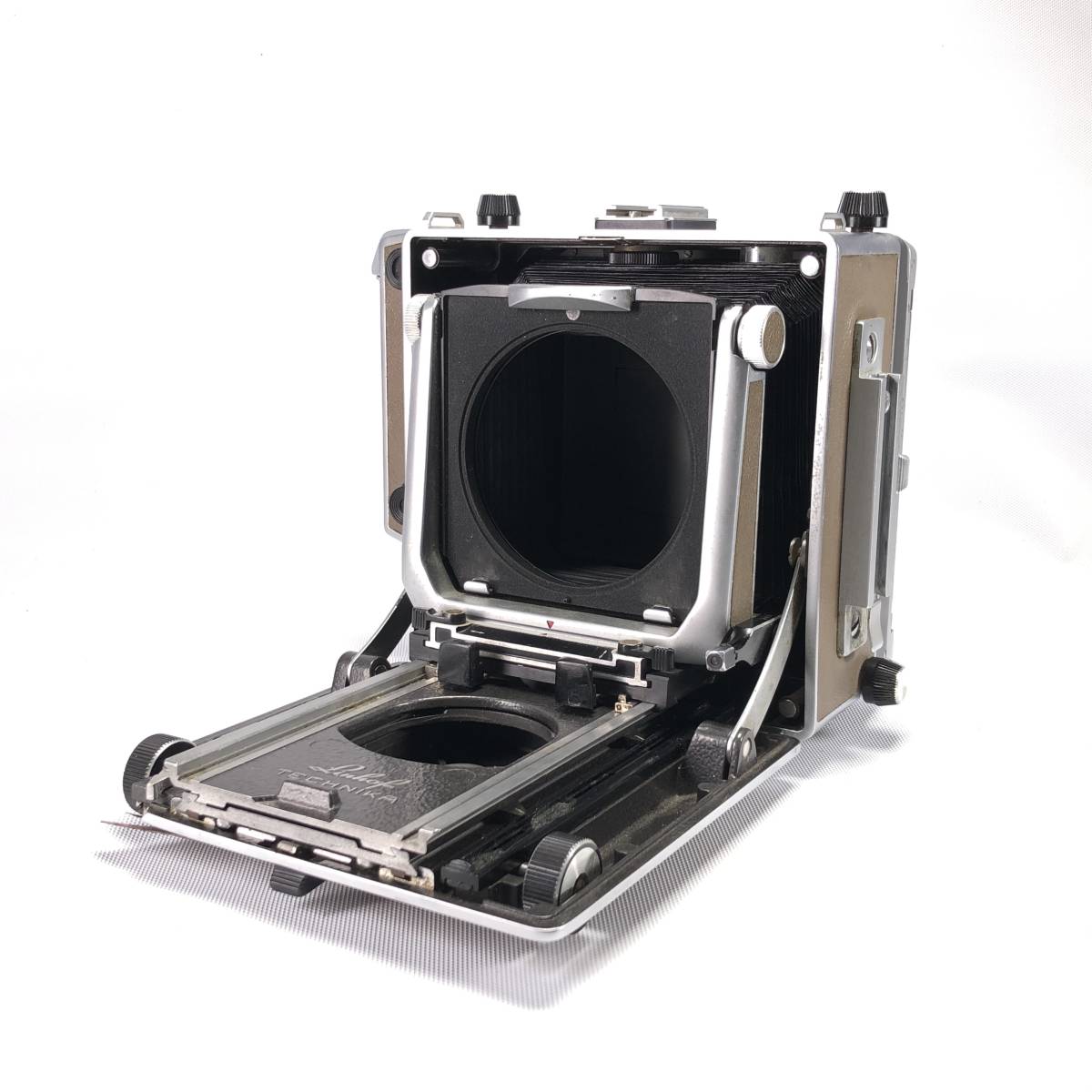 ○ リンホフ Linhof マスターテヒニカ（ 著しい Schneider レンズ付属）