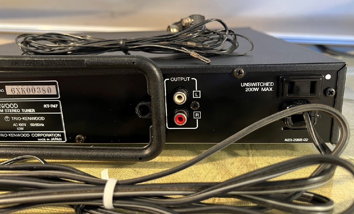 高品質，大人気】 KENWOOD KT-747 ステレオ シンセサイザー チューナー
