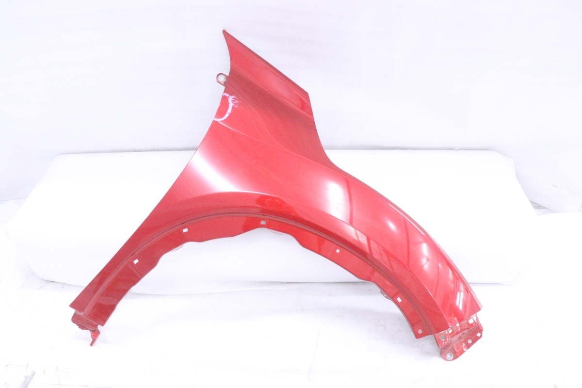 35-2170★RU1 RU3 ヴェゼル ハイブリッド 右フェンダー★プレミアムクリスタルレッド R565M RU2 RU4 HV★ホンダ 純正 補修用 (UK)