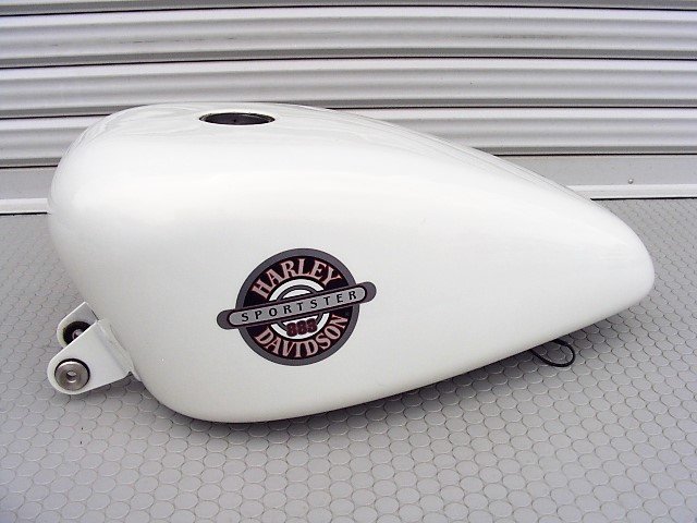 ◎スポーツスター ～'03 純正 タンク（パールホワイト系 12.5L 883