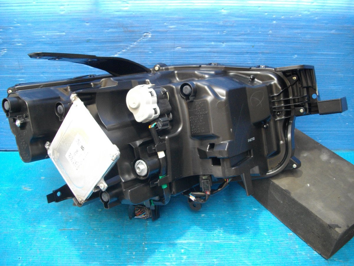 マツダ MX-30 LEDヘッドライト 左 パーツ 車