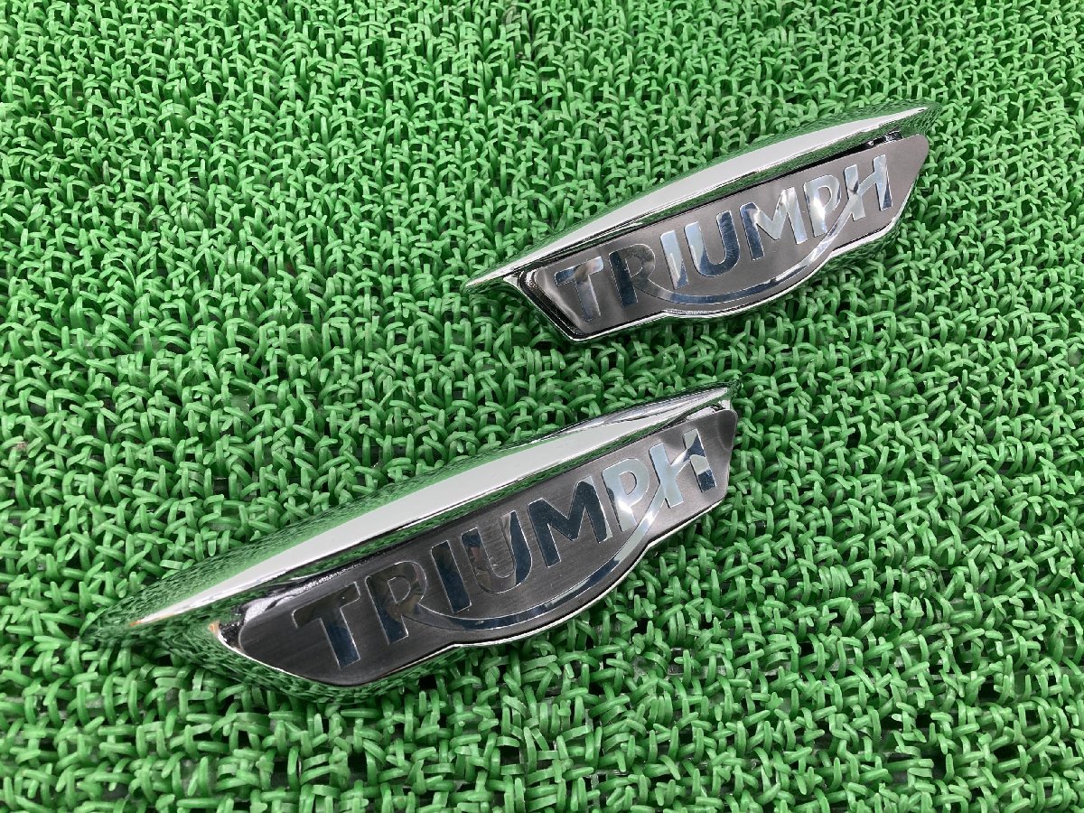 ボンネビルT120 タンクエンブレム 左右 トライアンフ TRIUMPH 純正 