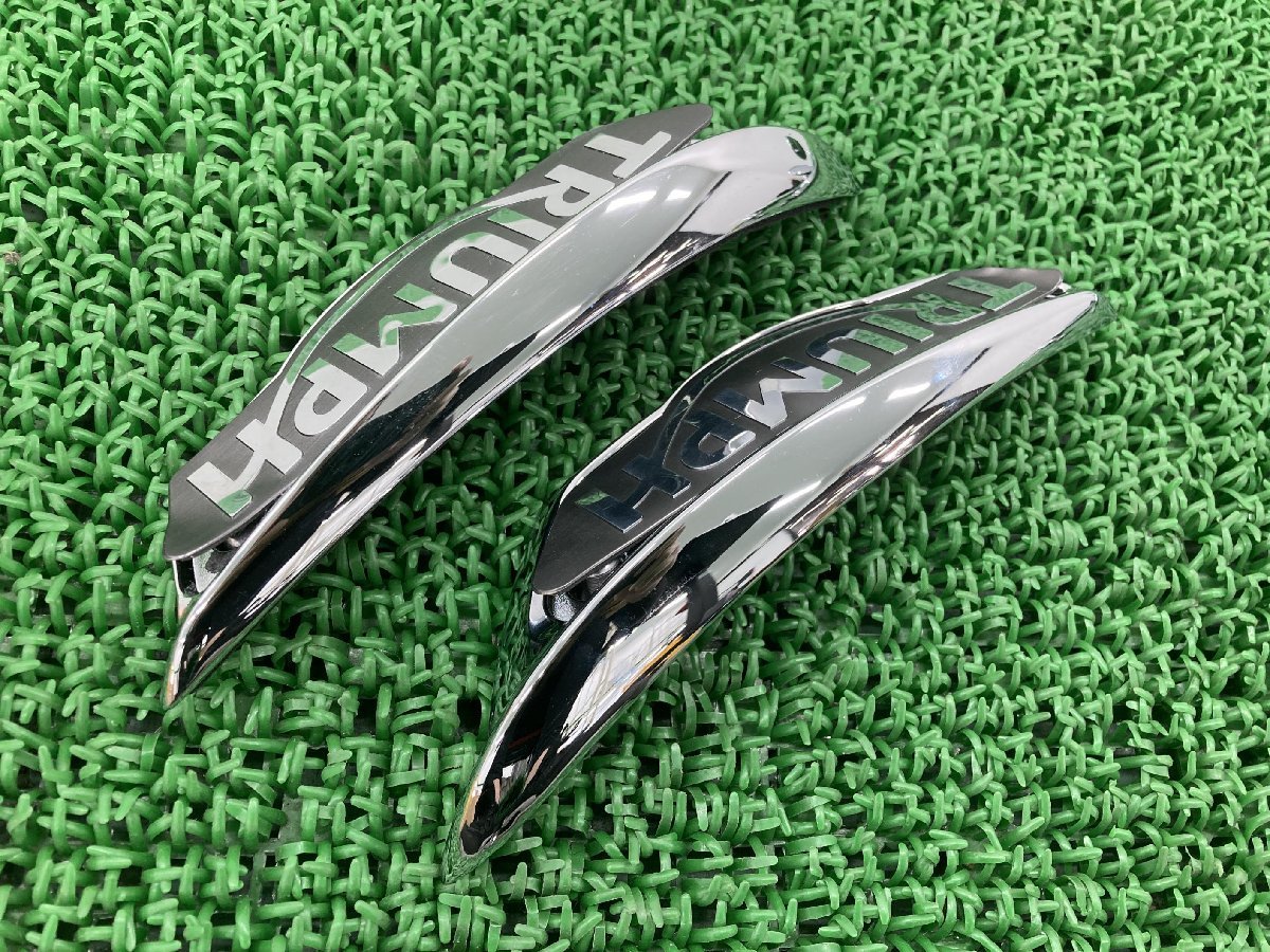 ボンネビルT120 タンクエンブレム 左右 トライアンフ(TRIUMPH) 純正