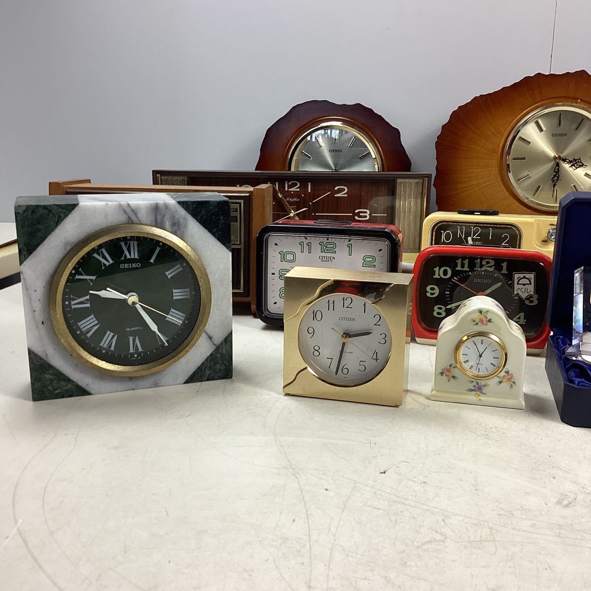 CASIO ☆掛け時計2つ CASIO／CITIZEN 置き時計にも 温度・湿度・日付