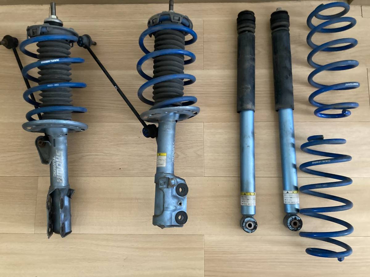 ホンダ GD フィット SHOWA TUNING サスペンション ジャンク ショーワ 