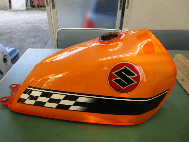 グラストラッカー　NJ47A　タンク