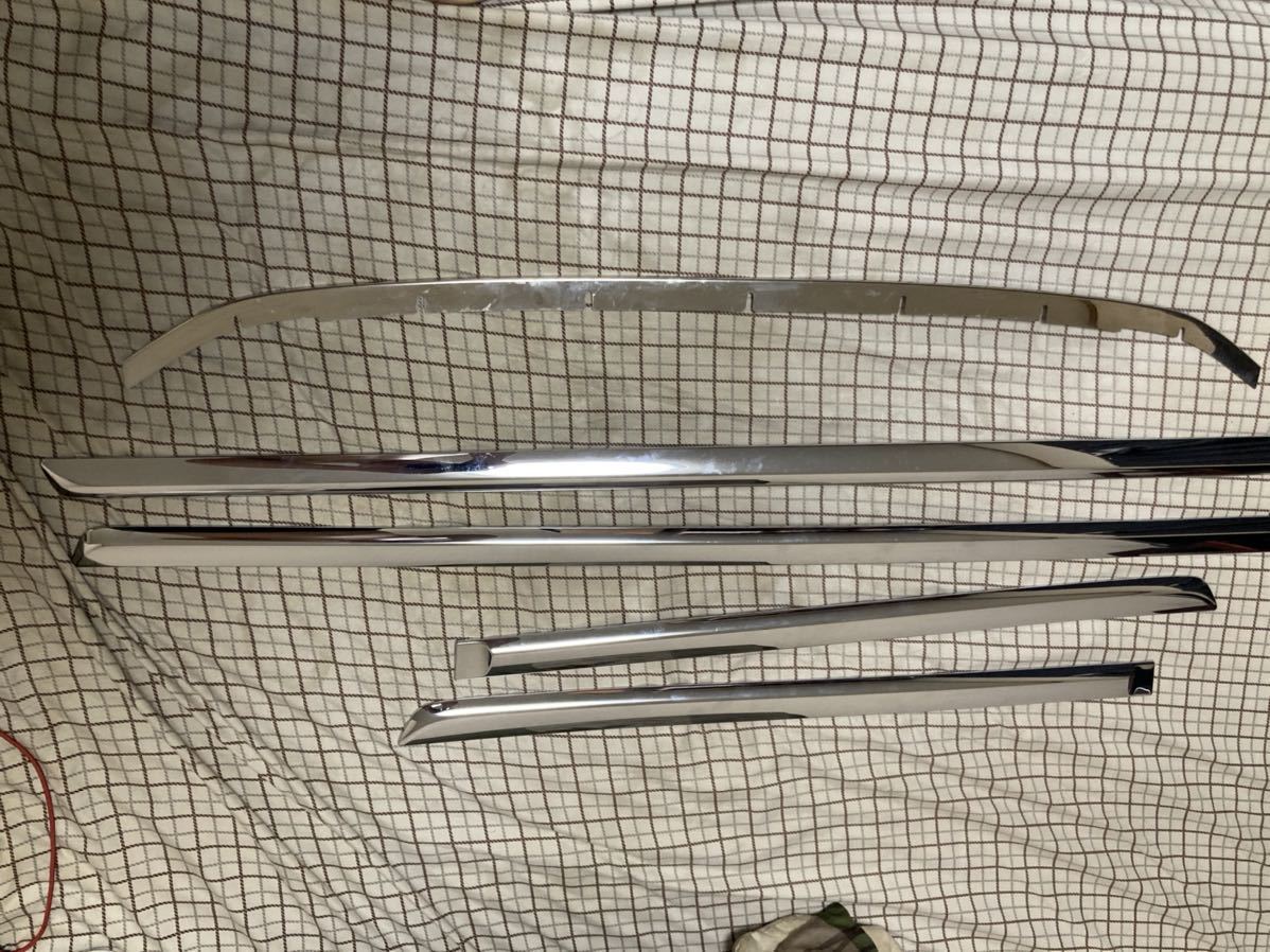 ★売切処分！　その71★ トヨタ純正　プレミオ　260系　メッキドアモール　おまけ付き