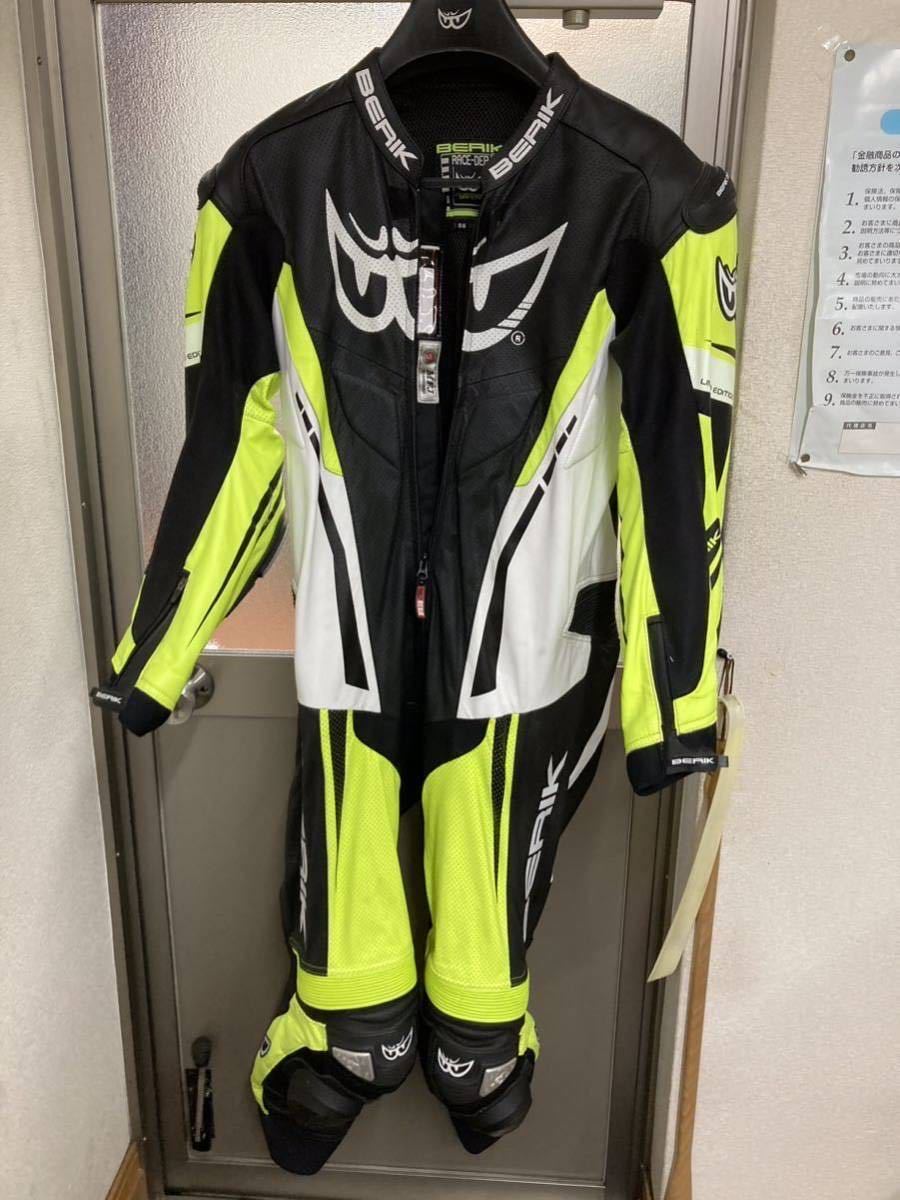 ベリック レーシングスーツ セパレート カンガルー革 ベリック BERiK レーシングスーツ カンガルー革サイズ54BERIK(ベリック
