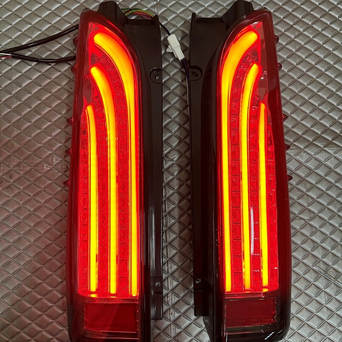 HIACE純正テールランプ（寒冷地仕様） ハイエース 寒冷地 テール HIACE純正テールランプ（寒冷地仕様