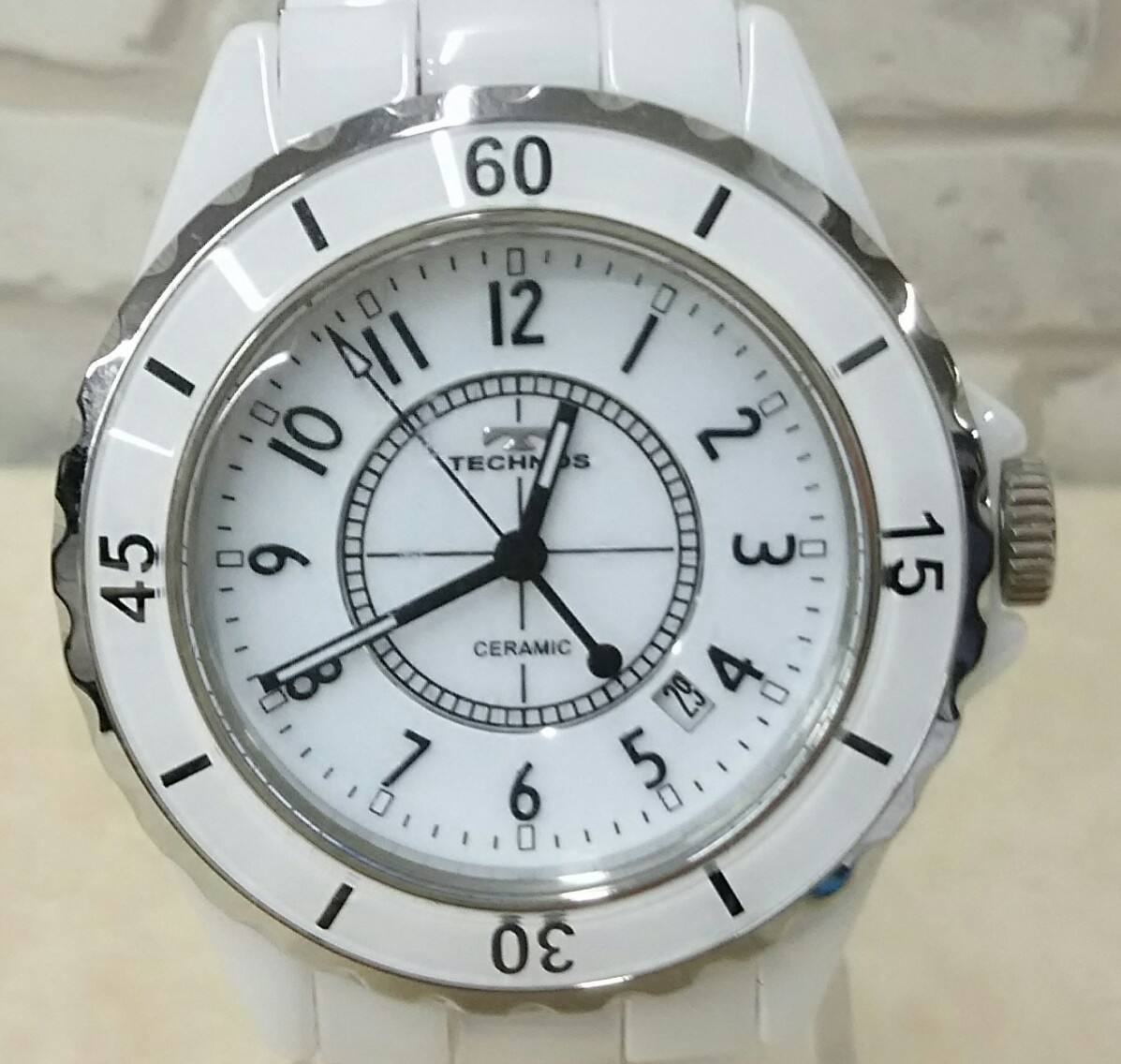 ☆当店保証付 TECHNOS テクノス T9A61 クォーツ ホワイト セラミック ステンレス メンズ
